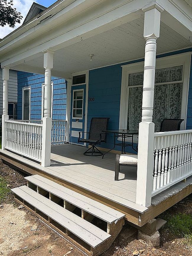 Additional photo 2 of property located at 300 W C St