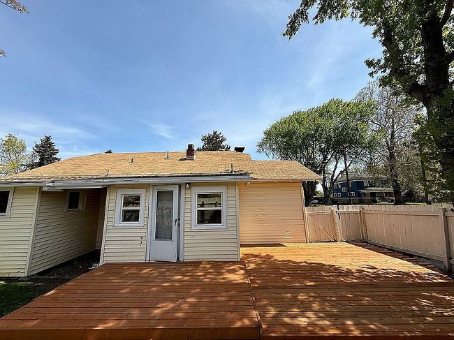 Image of 106 N 37th Ave