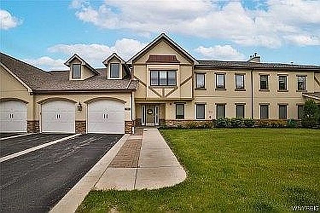 Photo of 743 Legacy Dr #209, Lewiston, NY