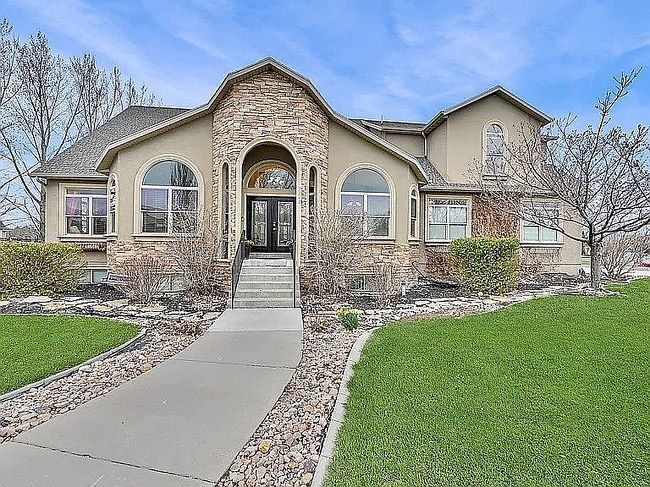 Photo of 1141 S Waterside Dr