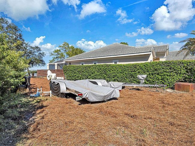 Image of 576 Shelter Cove Dr