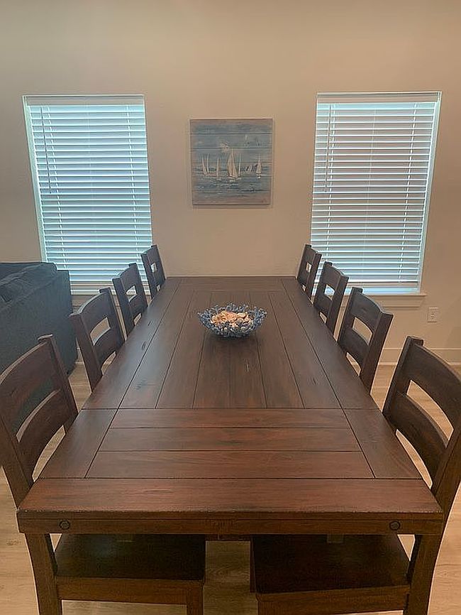 Additional photo 3 of property located at 2105 Victory St