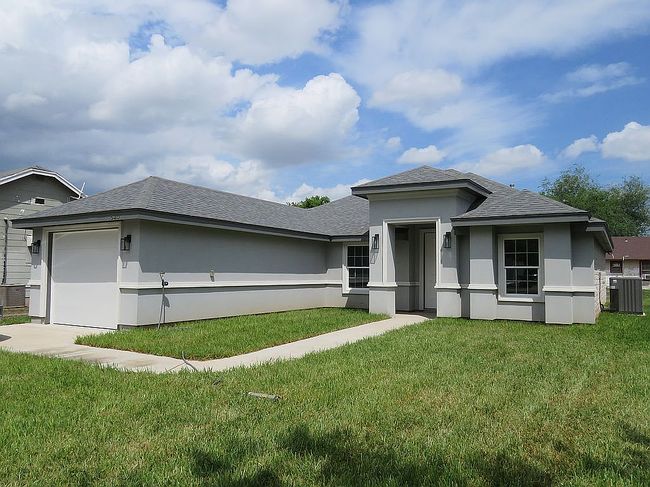 Photo of 820 N Bowie St, San Benito, TX