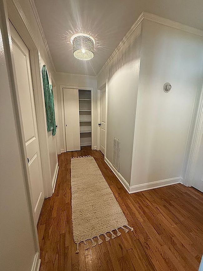 Image of 231 N Brooks St