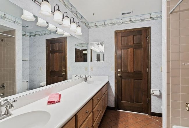 Image of 1818 Lago Ct