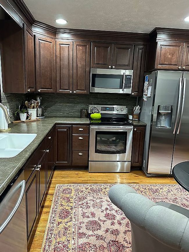 Image of 905 S 6th St