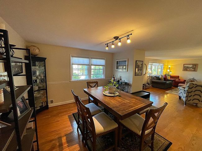 Photo of 9303 W Parkhill Dr, Bethesda, MD