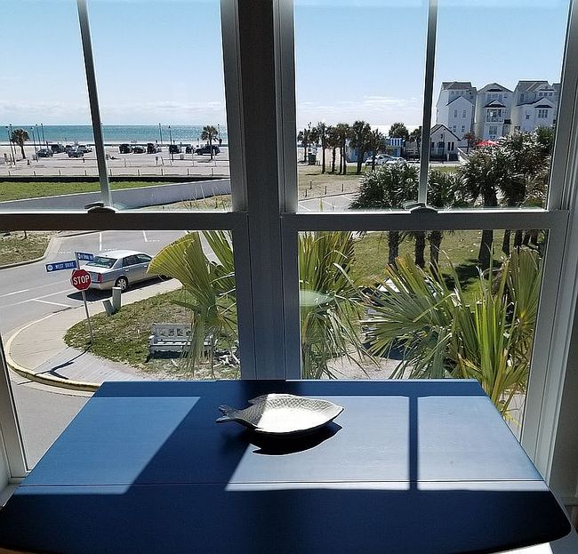 Image of 102 W Terminal Blvd #15