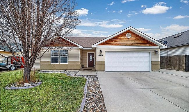 Photo of 424 Meadowlark Way