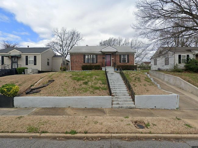 Additional photo of property located at 2129 Benford St