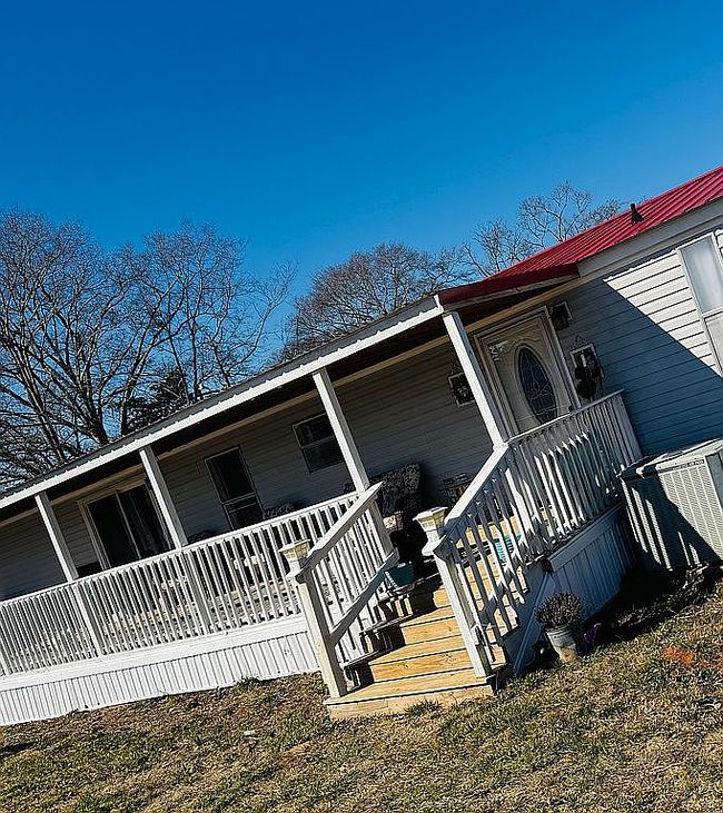 Image of 204 Charles Burton Rd