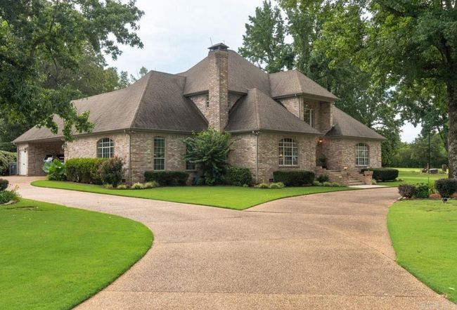 Preview of property located at One Oakridge Lane