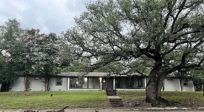 Photo of 504 S Howe St, Lampasas, TX
