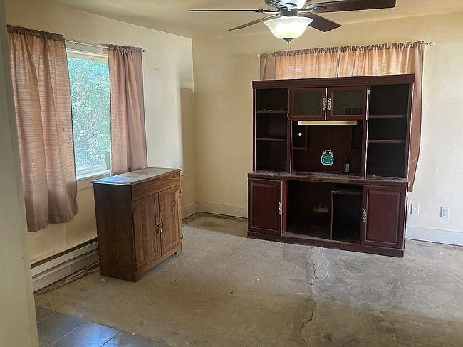 Photo of 582 W Washington Ave, Aberdeen, ID