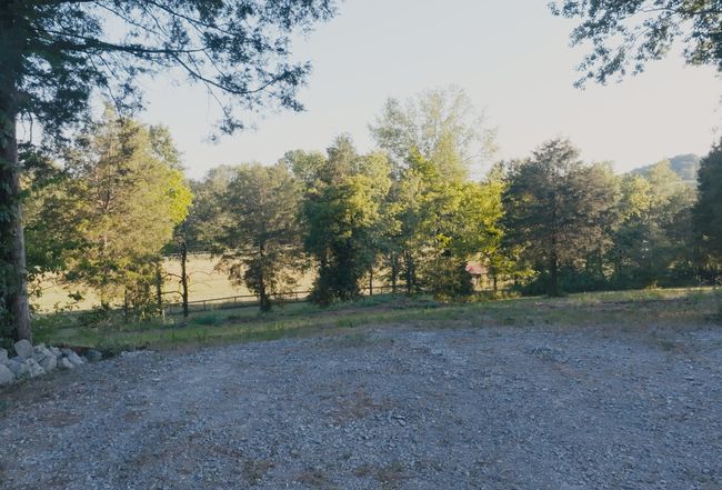 Image of 2520 Knob Creek Rd