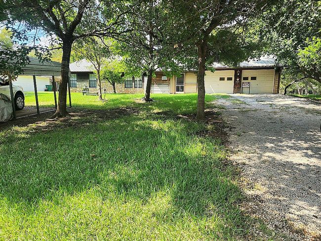 Additional photo 2 of property located at 209 Yucca Dr