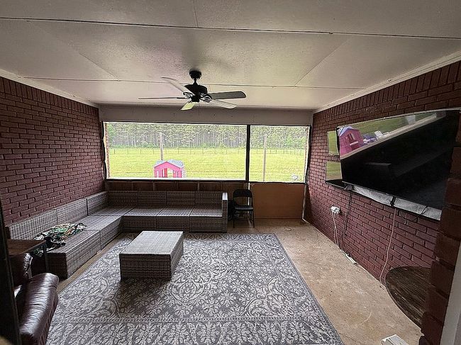 Image of 355 Renon Ln
