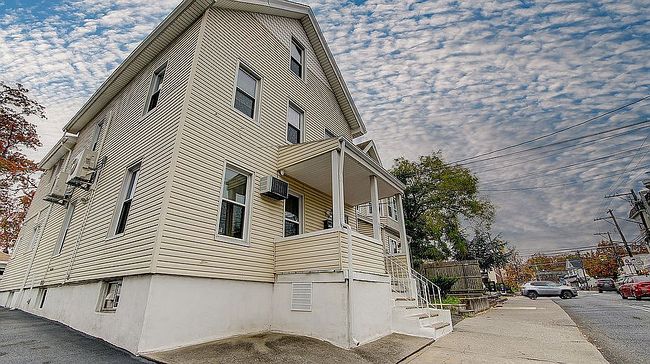 Photo of 481 Broadway, Staten Island, NY