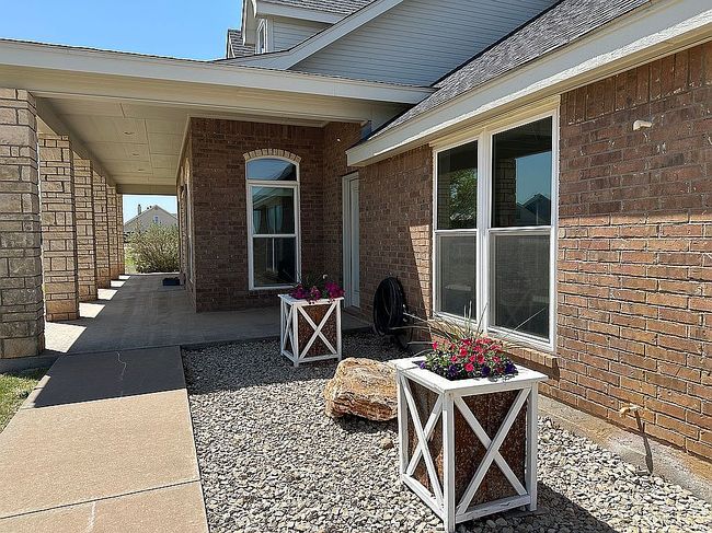 Additional photo 2 of property located at 134 Sawbuck Trl