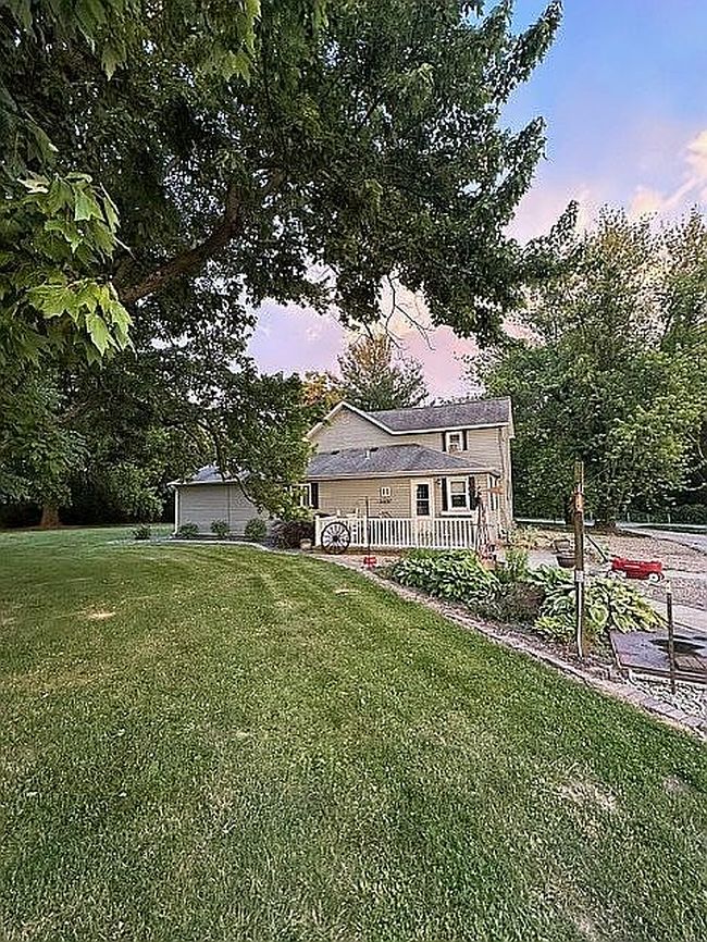 Photo of 6702 E 1600th Ave