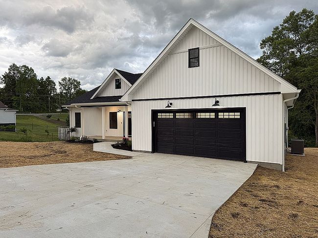 Image of 43 Dallas Ln