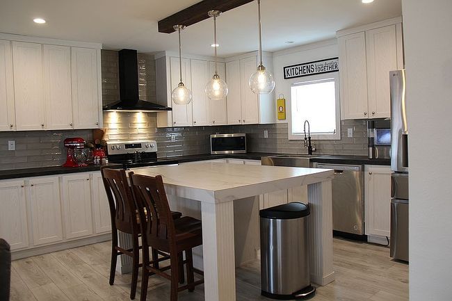 Image of 121 Cirrus Cir