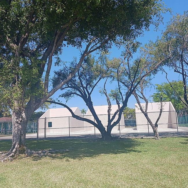 Image of 8650 West Plz #S