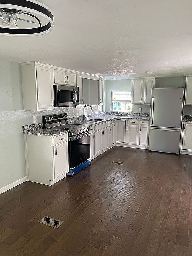 93 Temple Rd, Winter Garden, FL