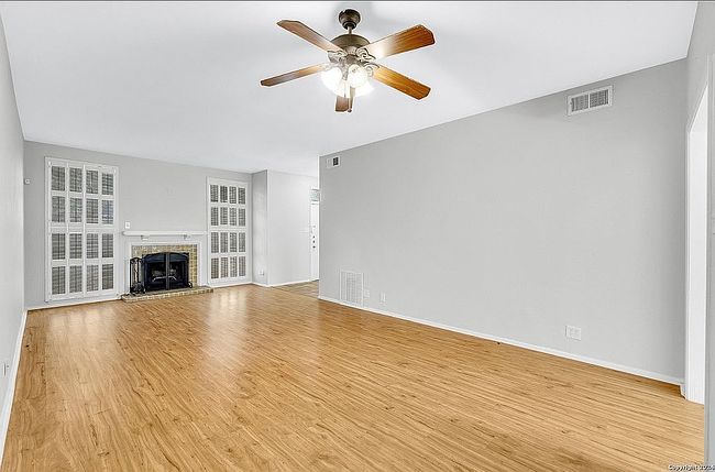 Image of 3678 Hidden Dr Apt 408