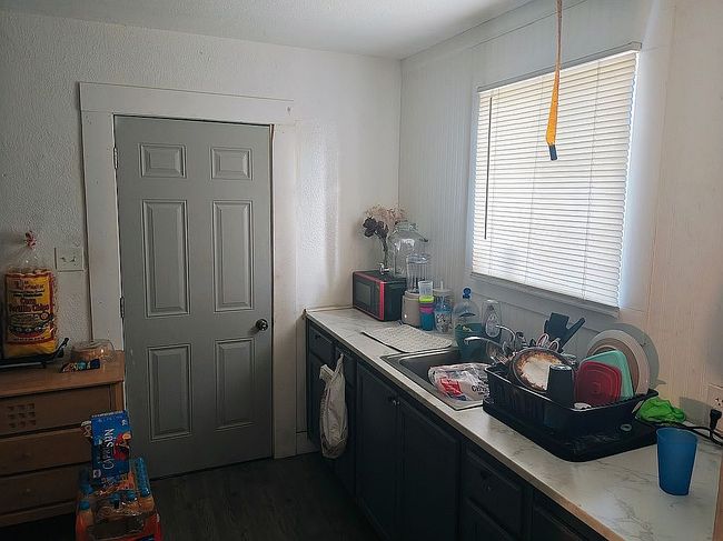 Image of 340 S Yosemite St