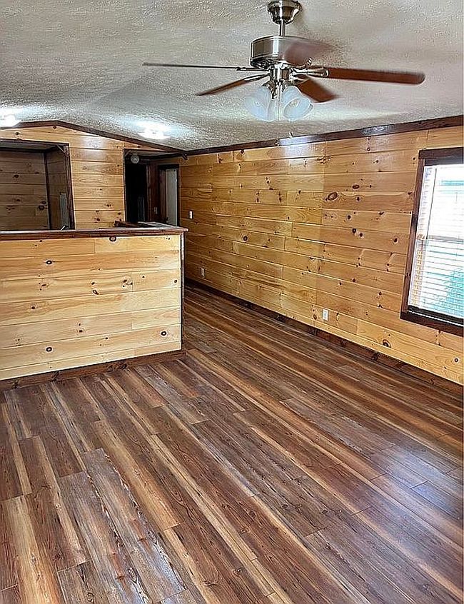 Additional photo 1 of property located at 102 Big Valley Dr