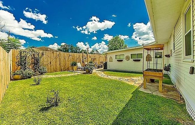 Photo of 408 Central Ave, Houma, LA