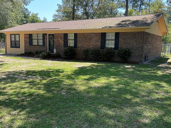 Photo of 140 Whispering Pines Trl, Waycross, GA