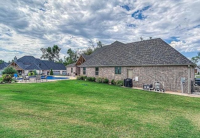 Photo of 11020 Jonah Dr, Oklahoma City, OK