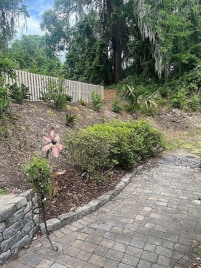 Image of 21 Pipers Pond Ln