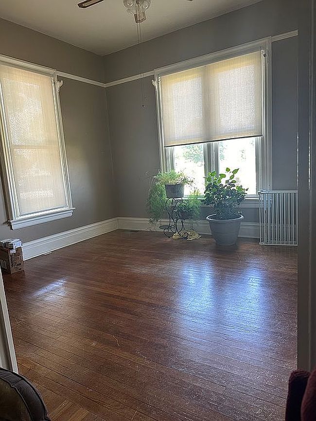 Image of 103 W 1st Ave
