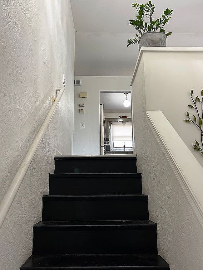 Additional photo 2 of property located at 10114 W Carr St