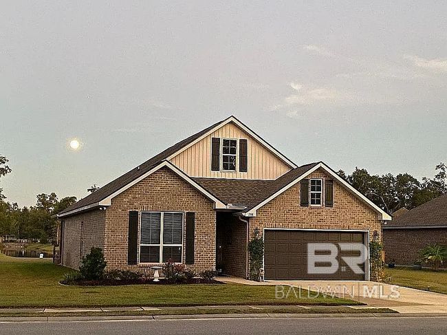 Preview of property located at 1395 Surrey Loop