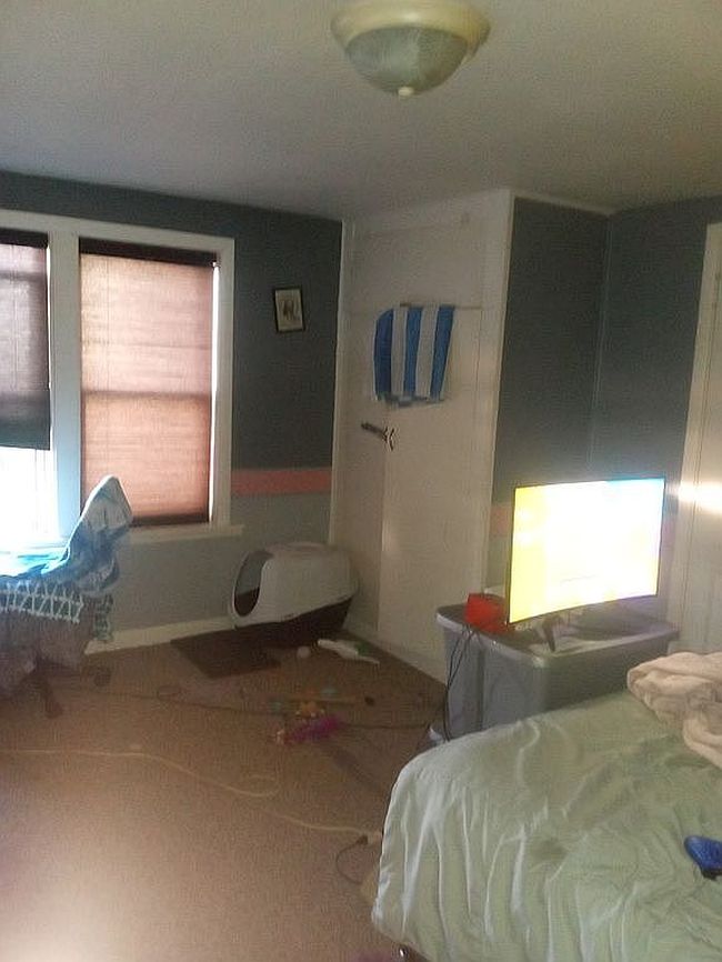 Image of 250 C St