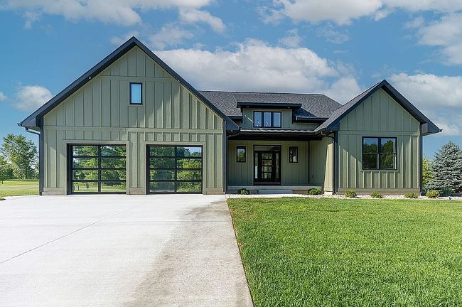 Photo of 7005 Cedar Ridge Dr, Portland, MI