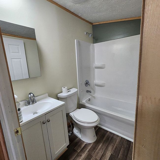 Image of 6946 N 33rd Rd