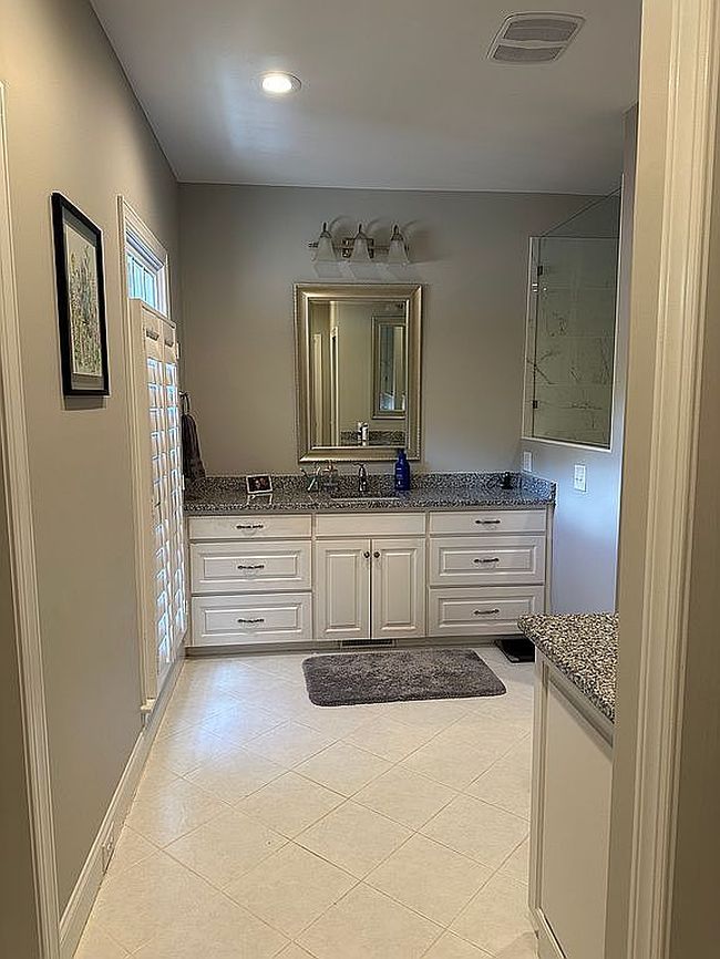 Photo of 512 W Franklin St, Zebulon, NC