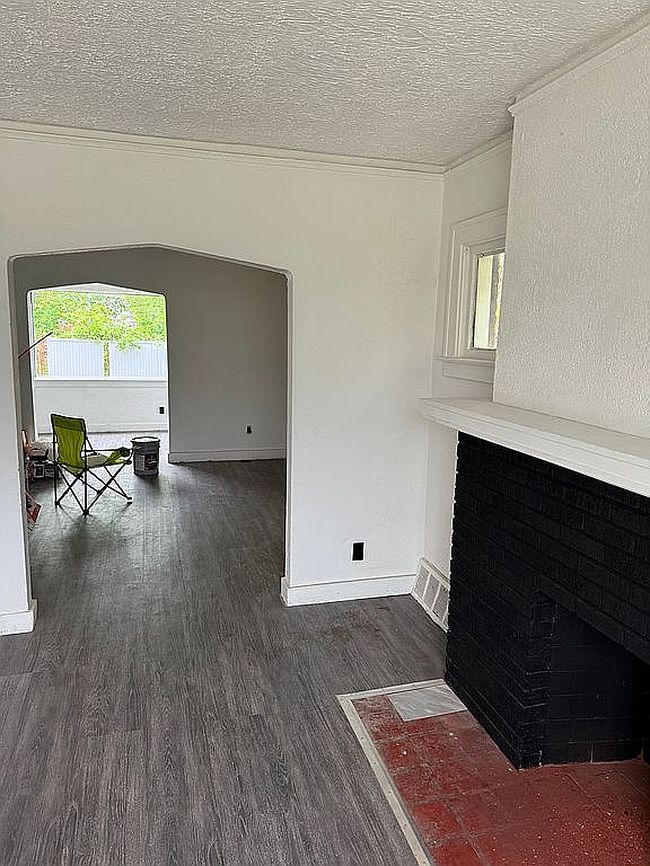 Additional photo 4 of property located at 2439 Highland St