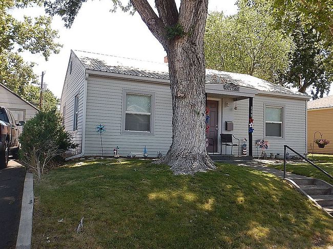 Additional photo 1 of property located at 709 4th St