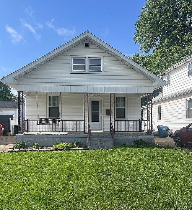 Photo of 2842 Elm St