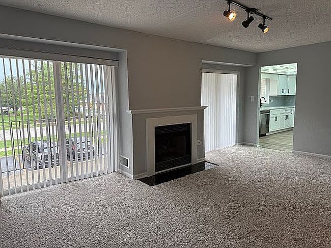 Photo of 18245 66th Ct Apt 2B, Tinley Park, IL