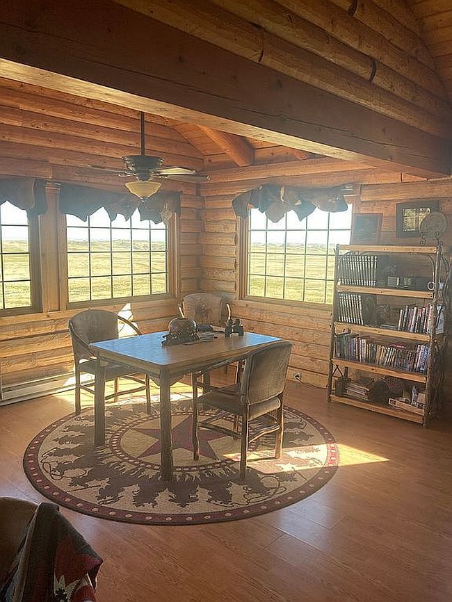 Image of 2534 Pine Ridge Rd
