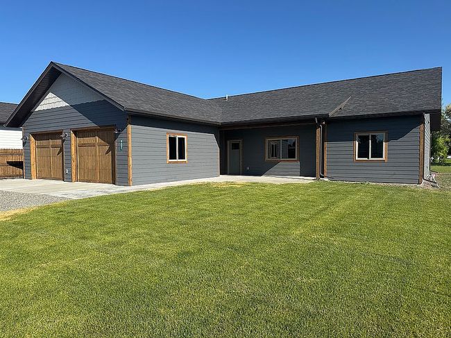 Photo of 907 3rd St, Townsend, MT