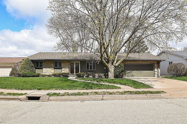 Preview of property located at 99 Croydon Crst