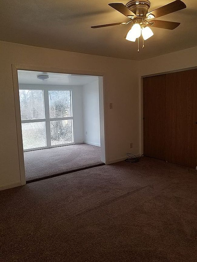 Image of 125 Superior Dr